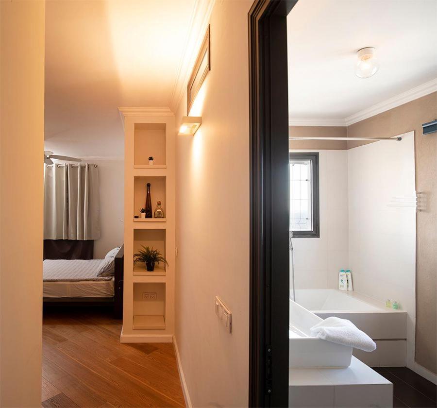 Ferienwohnung Beautiful Penthouse W/Amazing View, Prime Location Ramat Gan Exterior foto