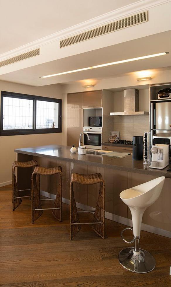 Ferienwohnung Beautiful Penthouse W/Amazing View, Prime Location Ramat Gan Exterior foto